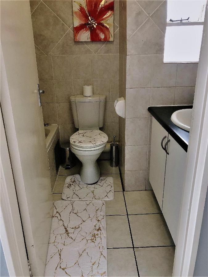 @Menlyn Place, Menlyn Maine, Pretoria - Accommodation エクステリア 写真