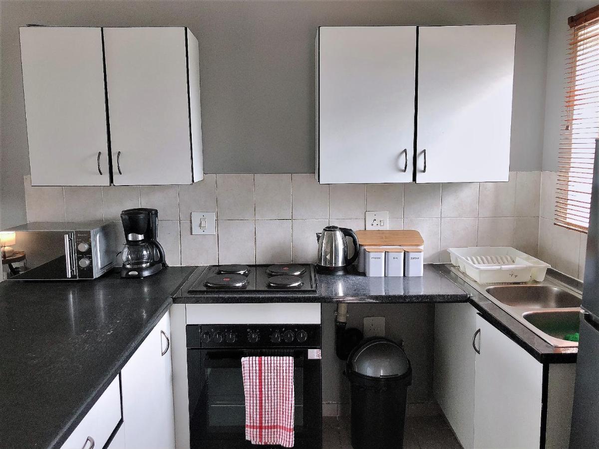 @Menlyn Place, Menlyn Maine, Pretoria - Accommodation エクステリア 写真